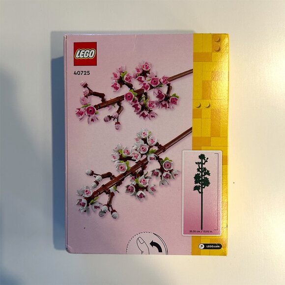 LEGO Roses & Cherry Blossoms Building Kit 🌹🌸 - Picture 3 of 4